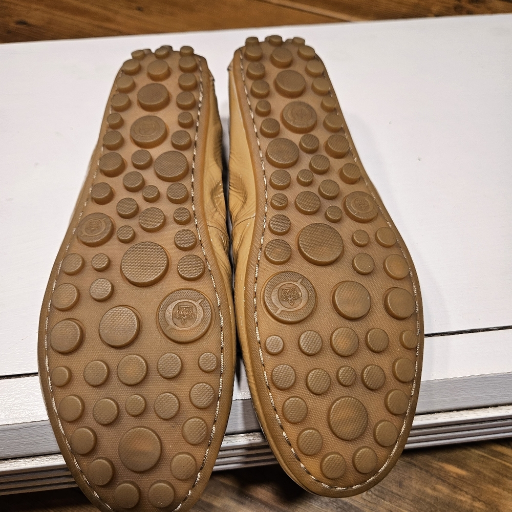 BORN Malena Tan Beige Patent Leather Penny Driving Mocs Shoes Womens 6 - Picture 3 of 4